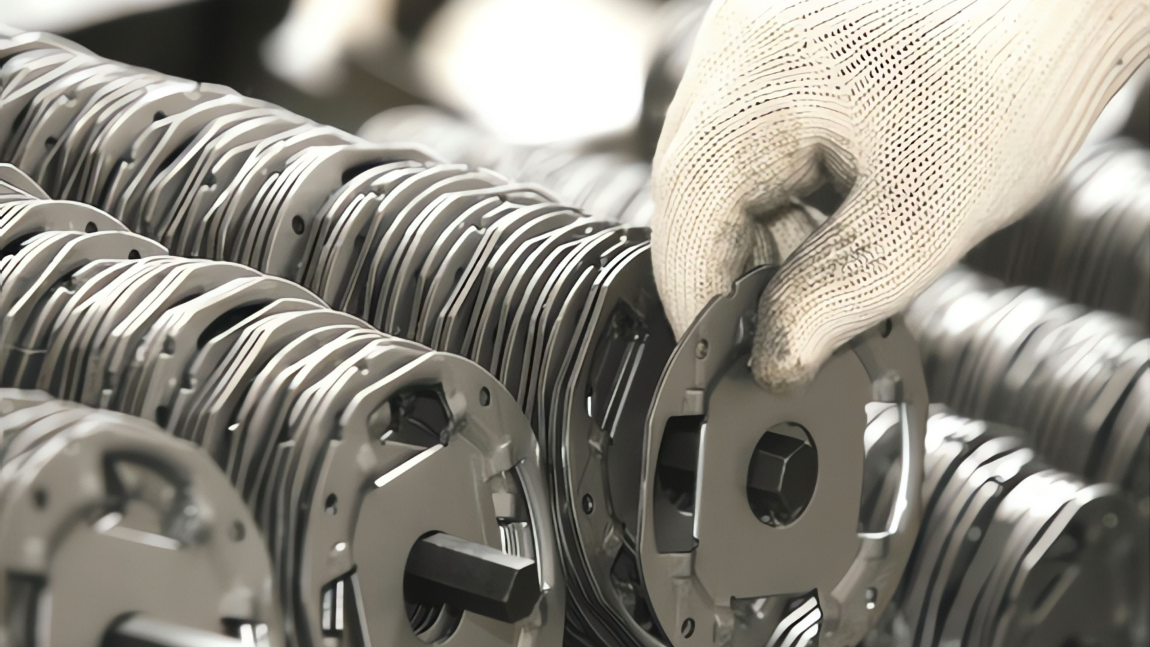 Paslanmaz Çelik Ekipmanların Ömrünü Uzatma Paslanmaz Çelik Ekipmanların Ömrünü Uzatma